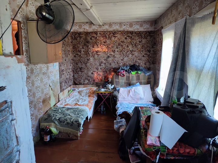 Дом 25 м² на участке 6,5 сот.