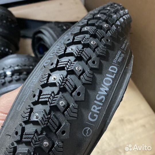 Велопокрышки шипованные Terrene Griswold 700x38