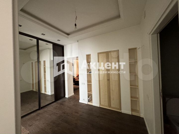 3-к. квартира, 134 м², 4/5 эт.