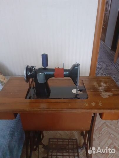 Швейная машинка