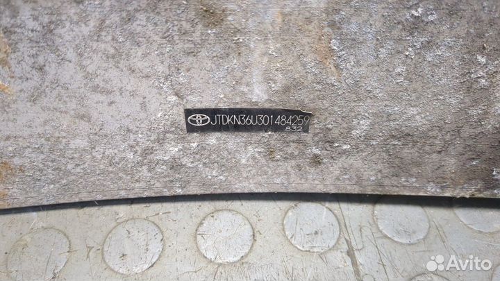 Усилитель бампера передний Toyota Prius