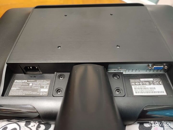 Монитор Philips 20 диагональ