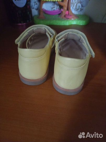 Босоножки для девочки