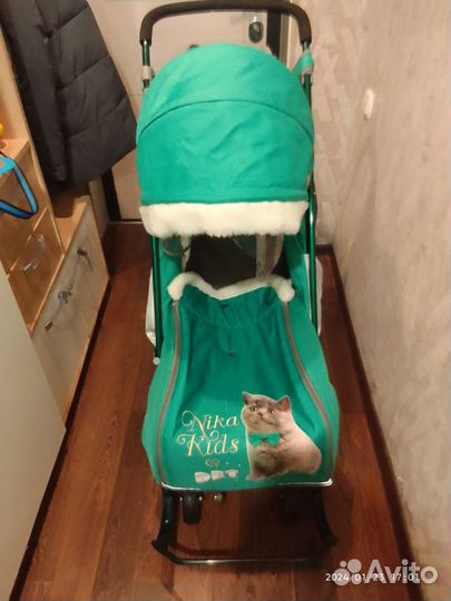 Продам санки-коляску. 4000