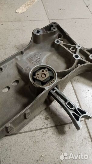 Подрамник передний Volkswagen Tiguan 1