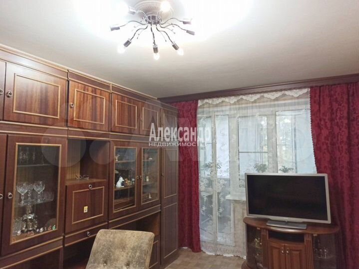 2-к. квартира, 57 м², 3/5 эт.