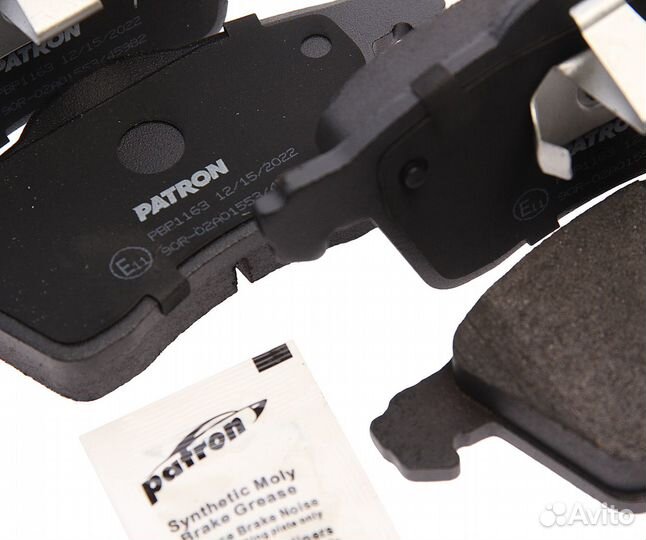 Колодки тормозные VW Transporter T4 (90-03) передние (4шт.) patron