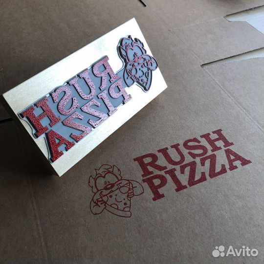 Штампы с логотипом для упаковки