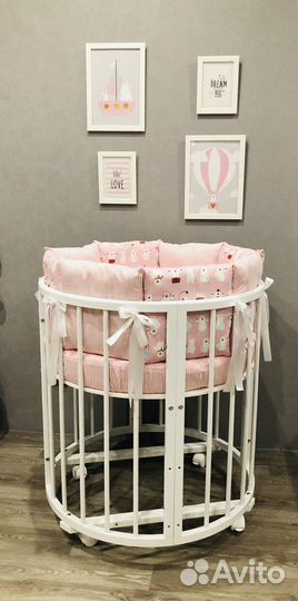 Детская кроватка с маятником круглая