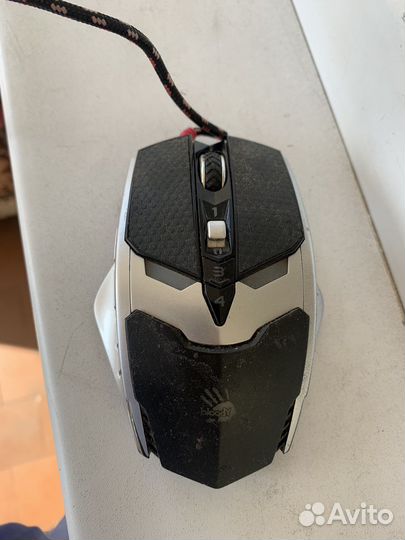 Игровая клавиатура и мышь