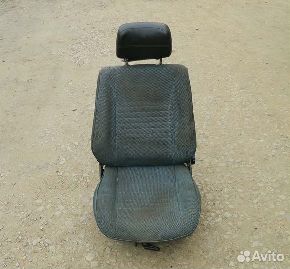 Сиденье переднее левое VW Golf 2