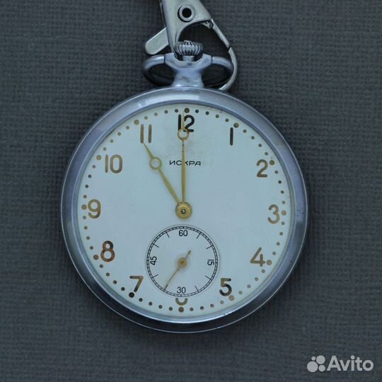 Искра карманные механические часы СССР