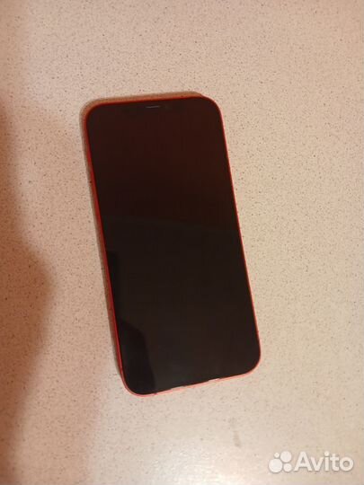 Телефон iPhone 12