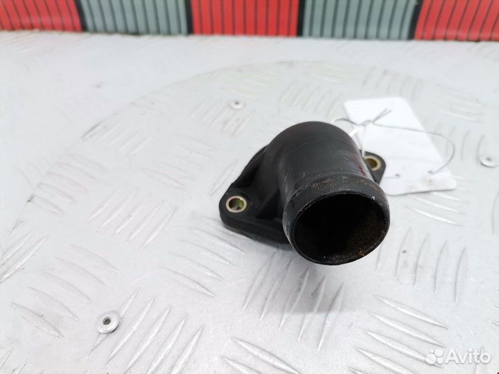 Корпус термостата Audi A6 4A/C4 1997 030121121B