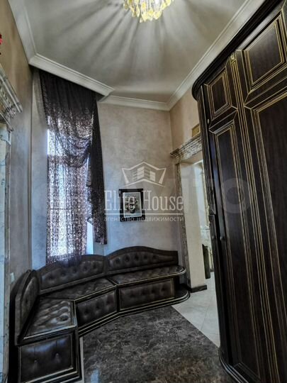 Дом 600 м² на участке 28 сот.