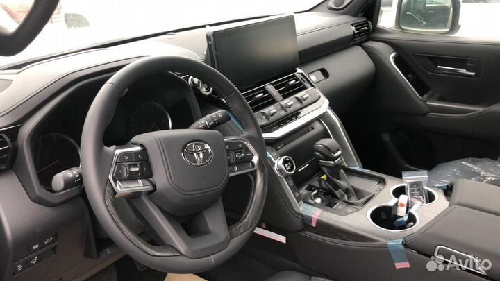 Toyota Land Cruiser 3.3 AT, 2023, 30 км