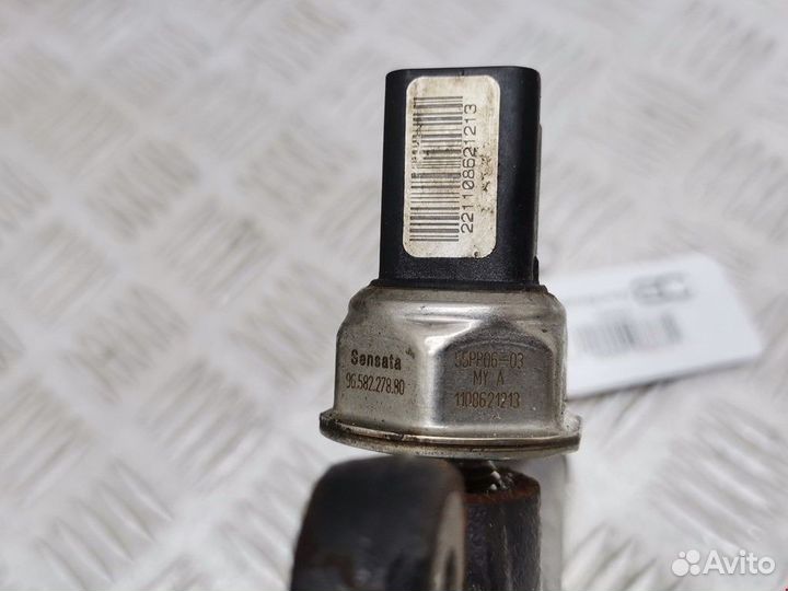 Датчик давления топлива Peugeot Expert 2 2011