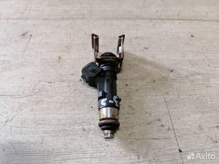 Форсунка топливная Ford Focus 3 Фокус