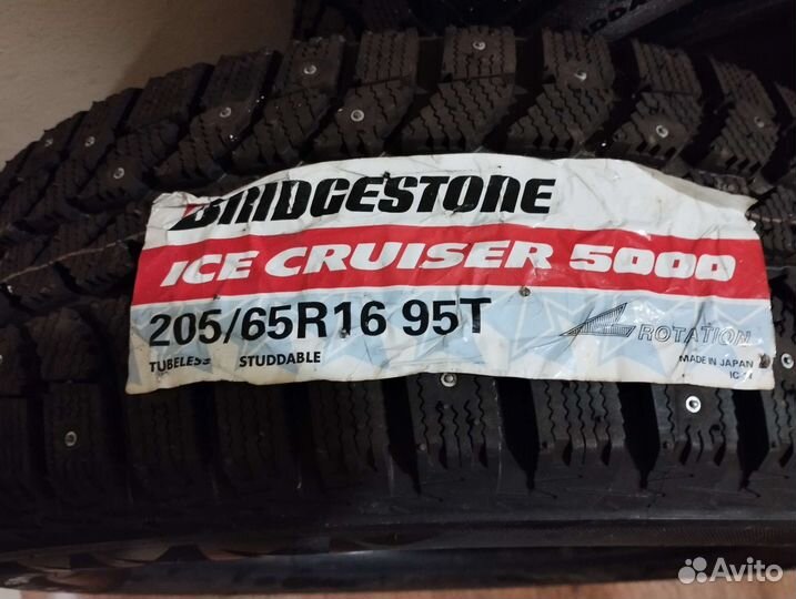 Bridgestone Ice Cruiser 5000 205/65 R16 95T