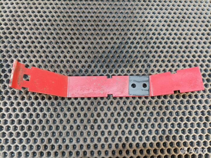 Кронштейн фонаря заднего Daf XF105