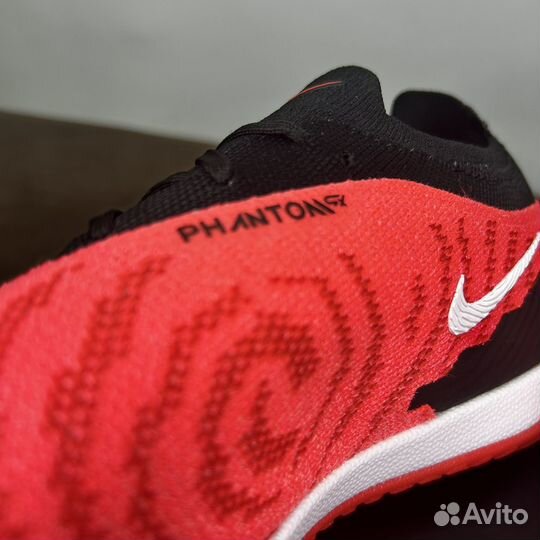 Футзалки Nike Phantom GX