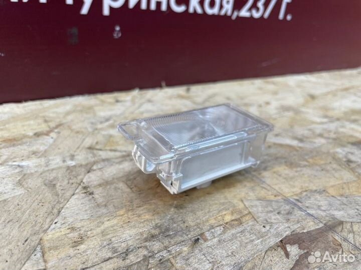 Плафон подсветки багажника Renault Sandero Stepway