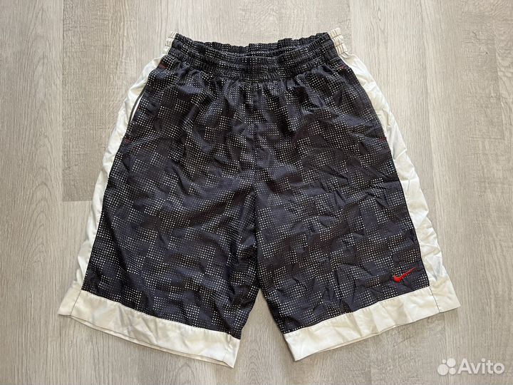 Nike vintage L шорты мужские