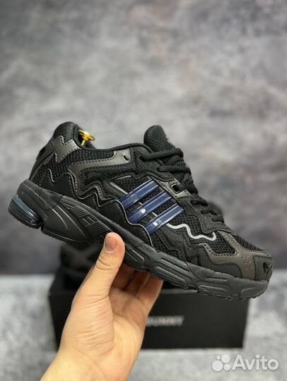 Adidas Response CL Bad Bunny