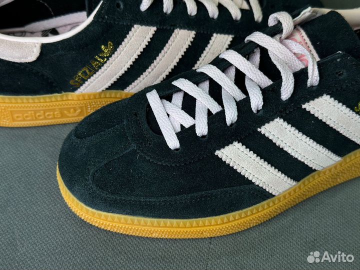 Кеды Adidas Handball Spezial черно-розовые