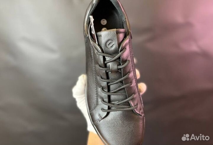 Кроссовки Ecco модные