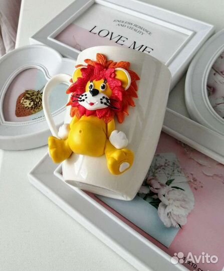 Кружка с декором из полимерной глины