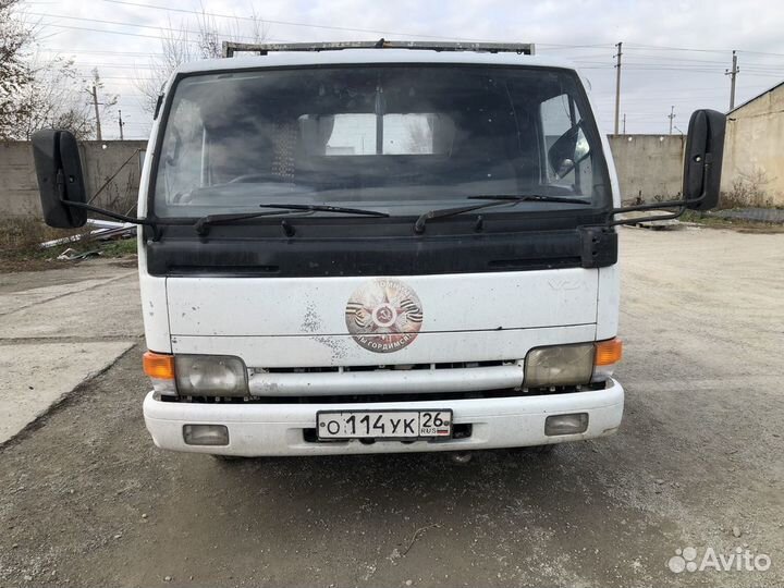 Рытье ям траншей мини экскаватором