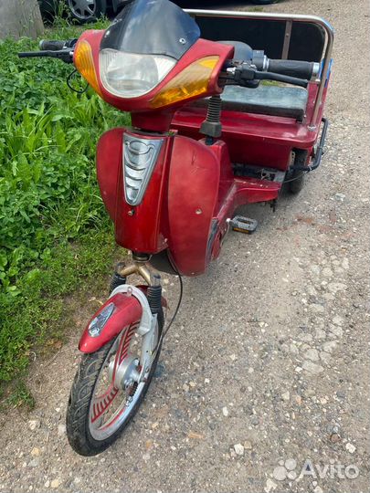 Трёхколёсный электро велосипед