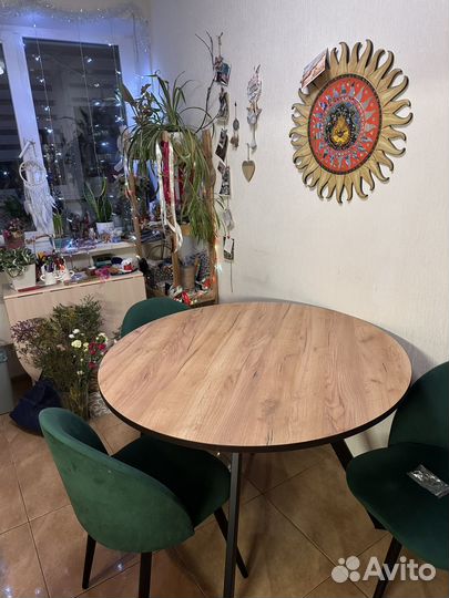 Кухонный стол