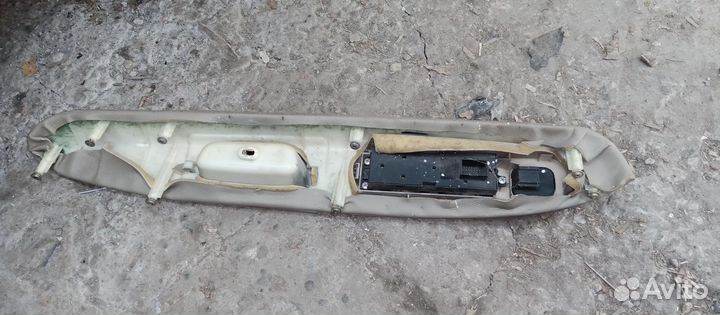 Chery fora - подлокотник водительский