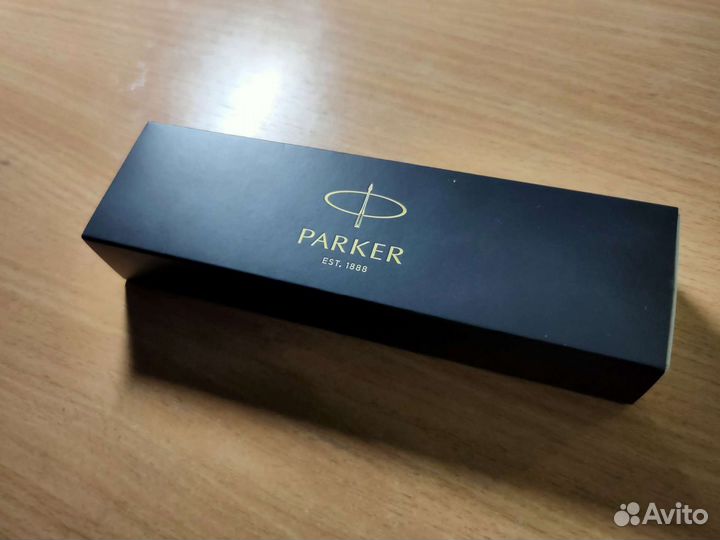 Шариковая ручка parker