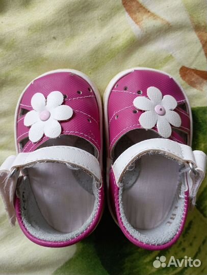 Сандалии для девочки