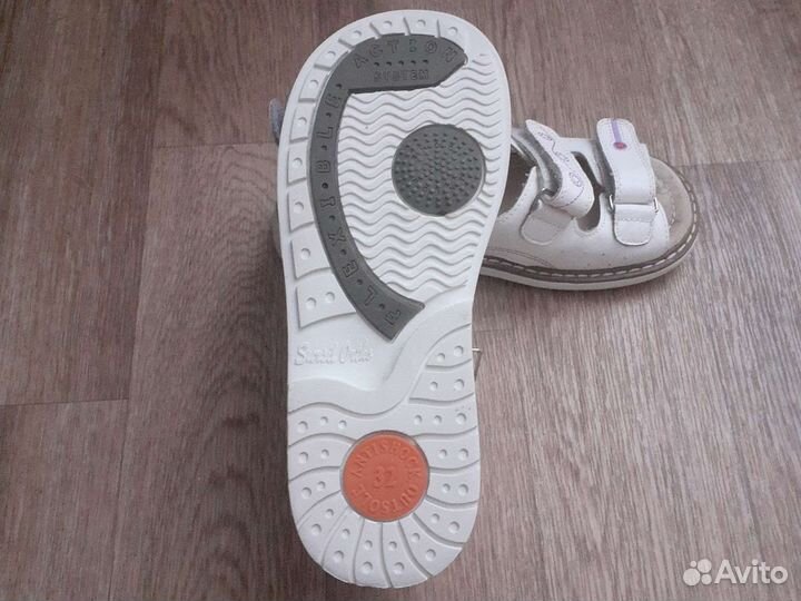 Босоножки для девочки