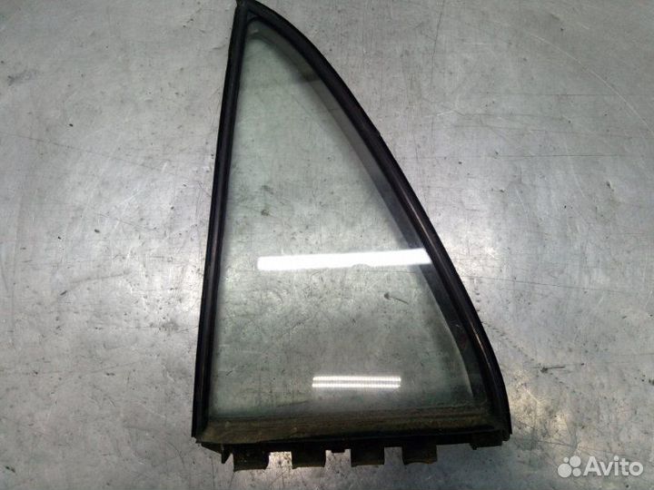 Форточка (стекло) задняя левая Toyota Corolla E12