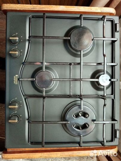 Продам газовую 4-х конфорочную панель Hotpoint