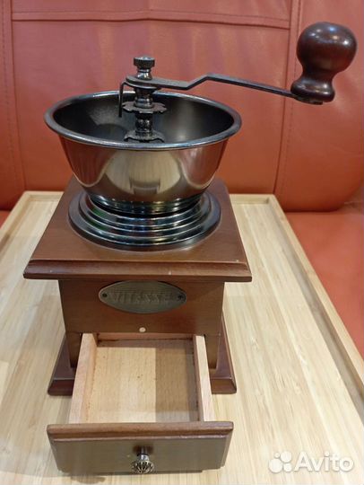 Кофемолка ручная Vitesse