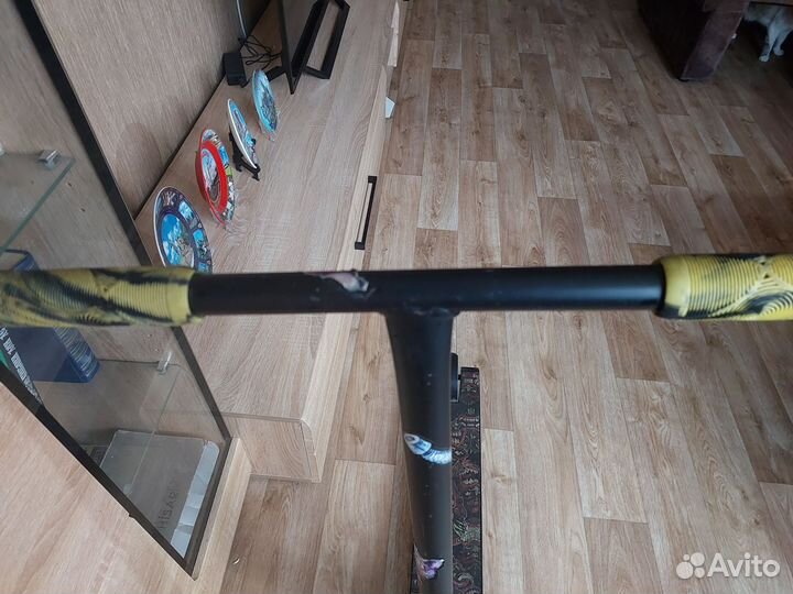 Трюковой самокат tech team