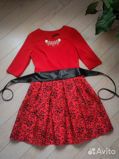 Платье женское 44 размер