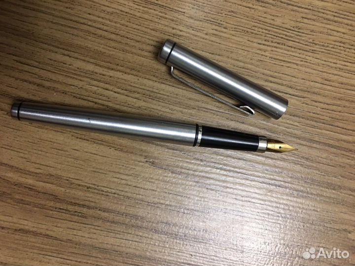 Перьевая ручка новая