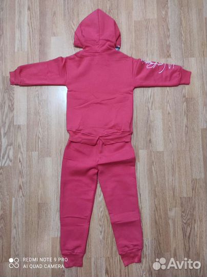 Спортивный костюм новый