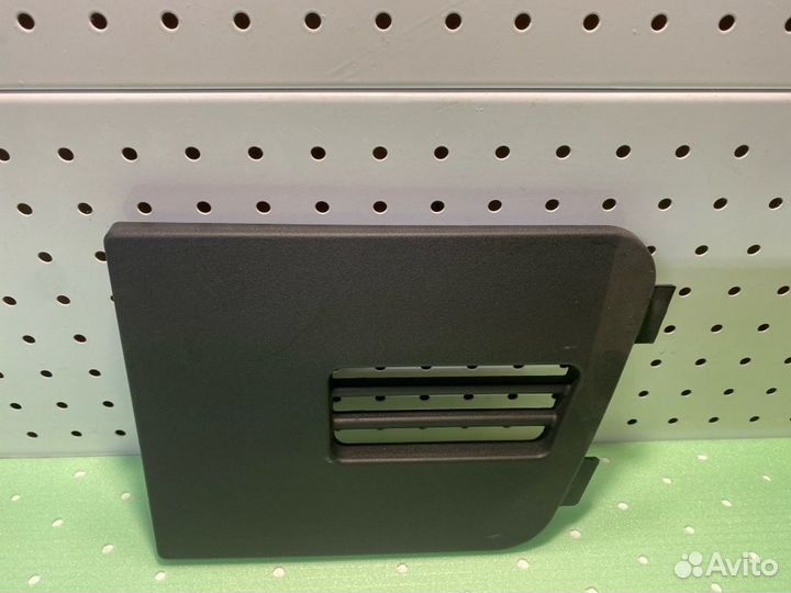 Заглушка бампера левая Volvo Fh12 Fh16 Fm9 Fm12