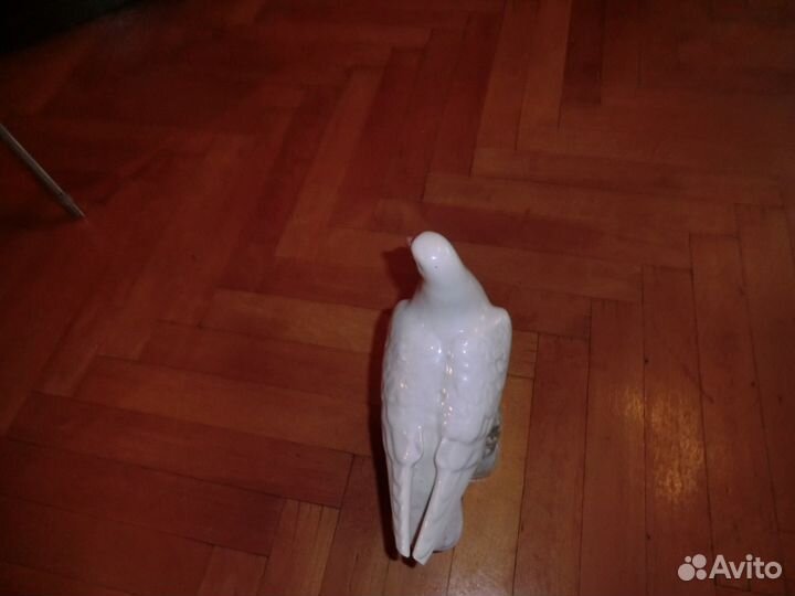 Фарфоровая статуэтка голубь Зик 1930-х гг