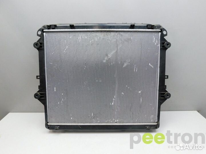 Б/У Радиатор охлаждения б/у 2640320101A toyota