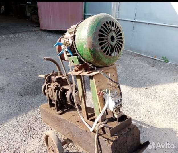 Электродвигатель с помпой