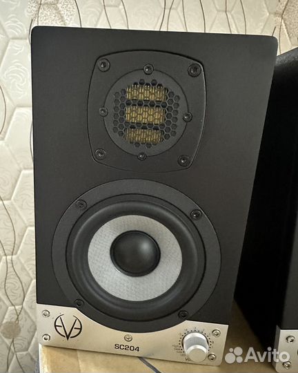 EVE Audio SC204